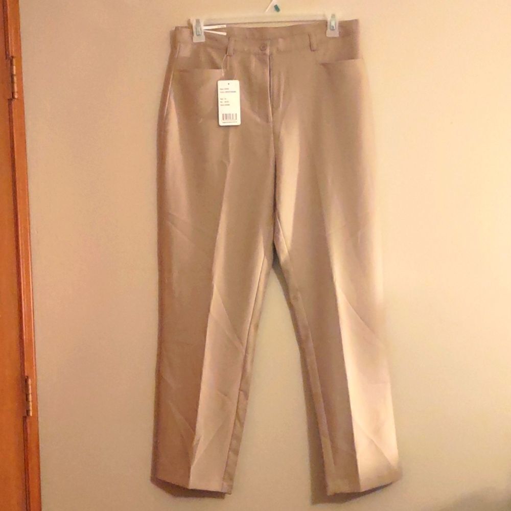 New Harve Benard Women's size 14‎ 2 way stretch khaki dress pants trousers
